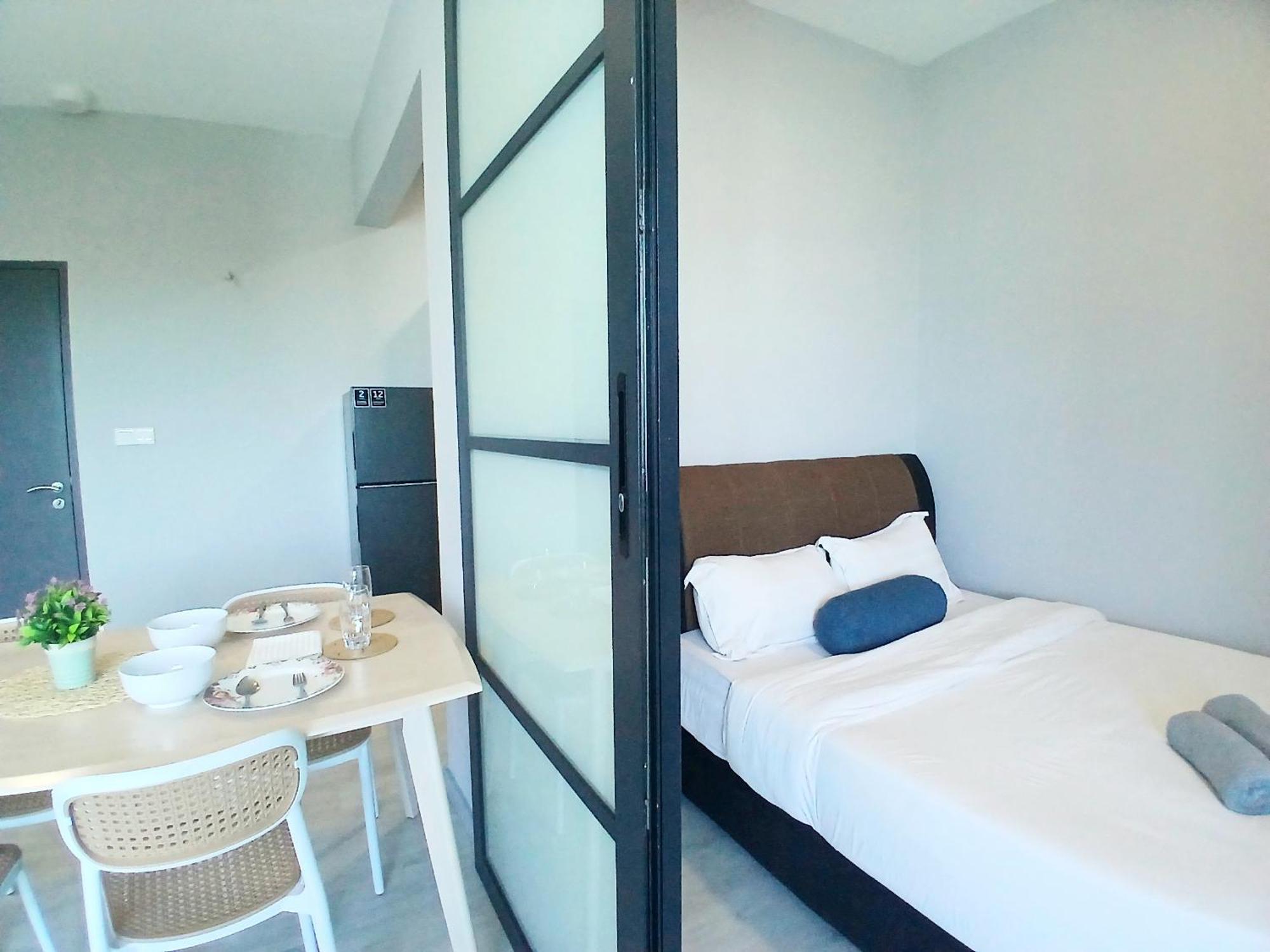 Jesselton Quay Kota Kinabalu City Centre By Lw Suites Habitación foto
